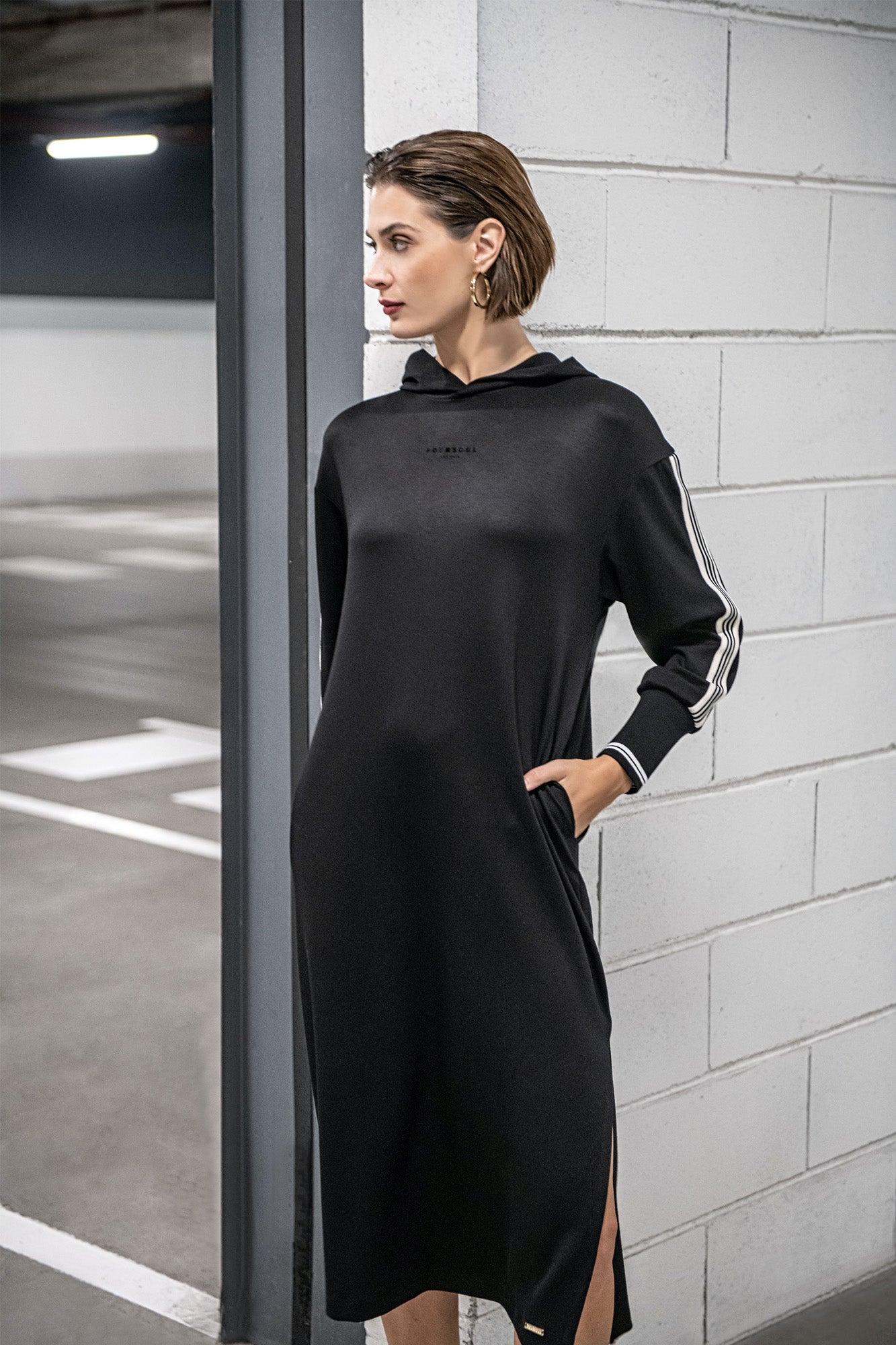 SWEAT-SHIRT À CAPUCHE
