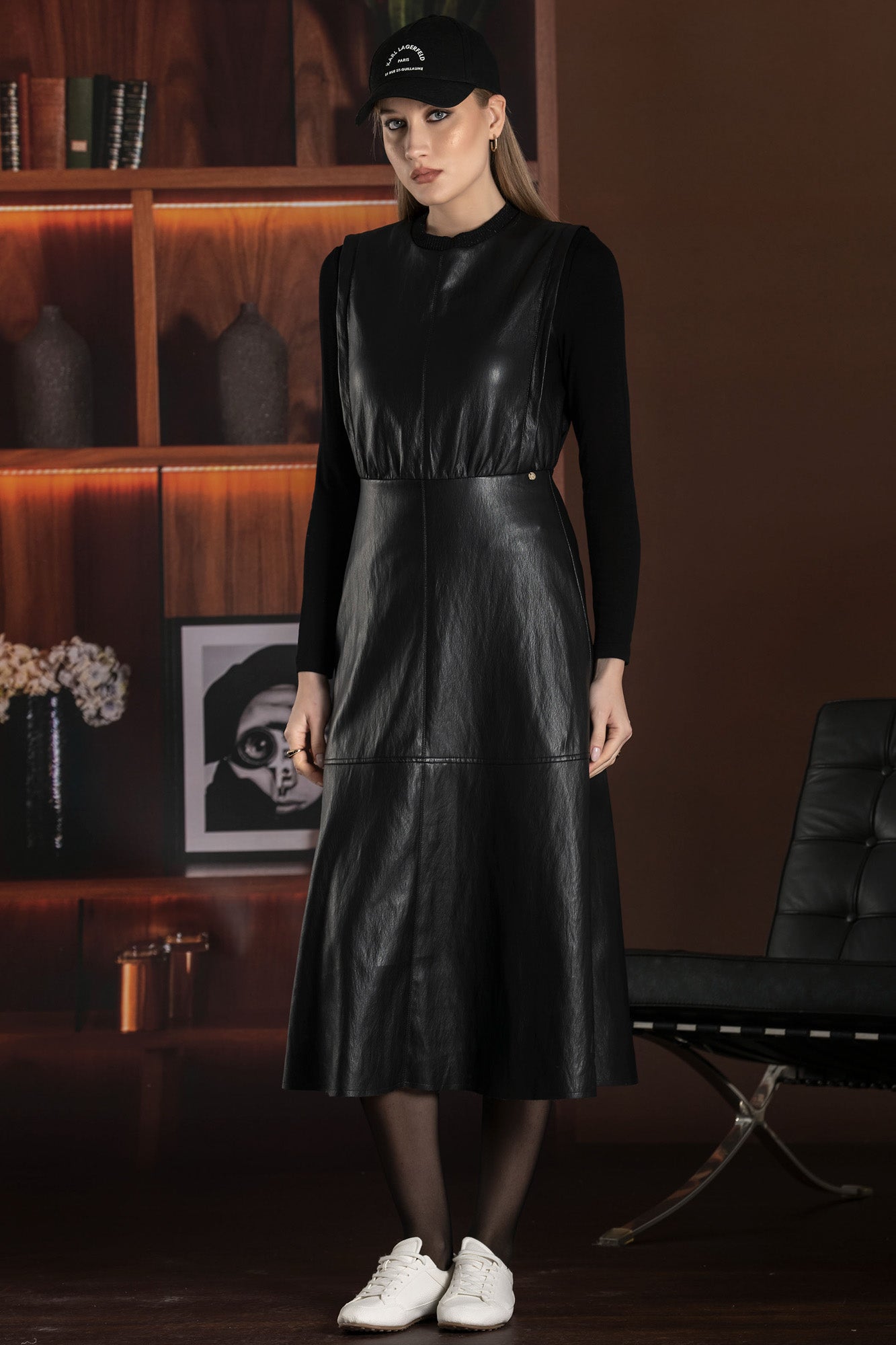 FS26210230 BLACK