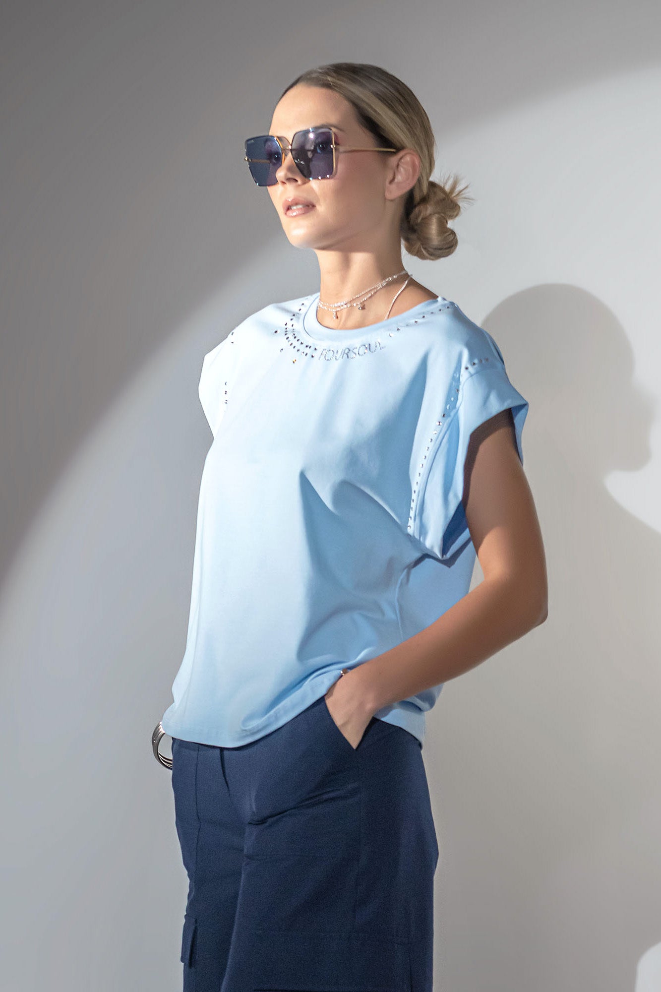 T-SHIRT MALHA MANGA CAVA
