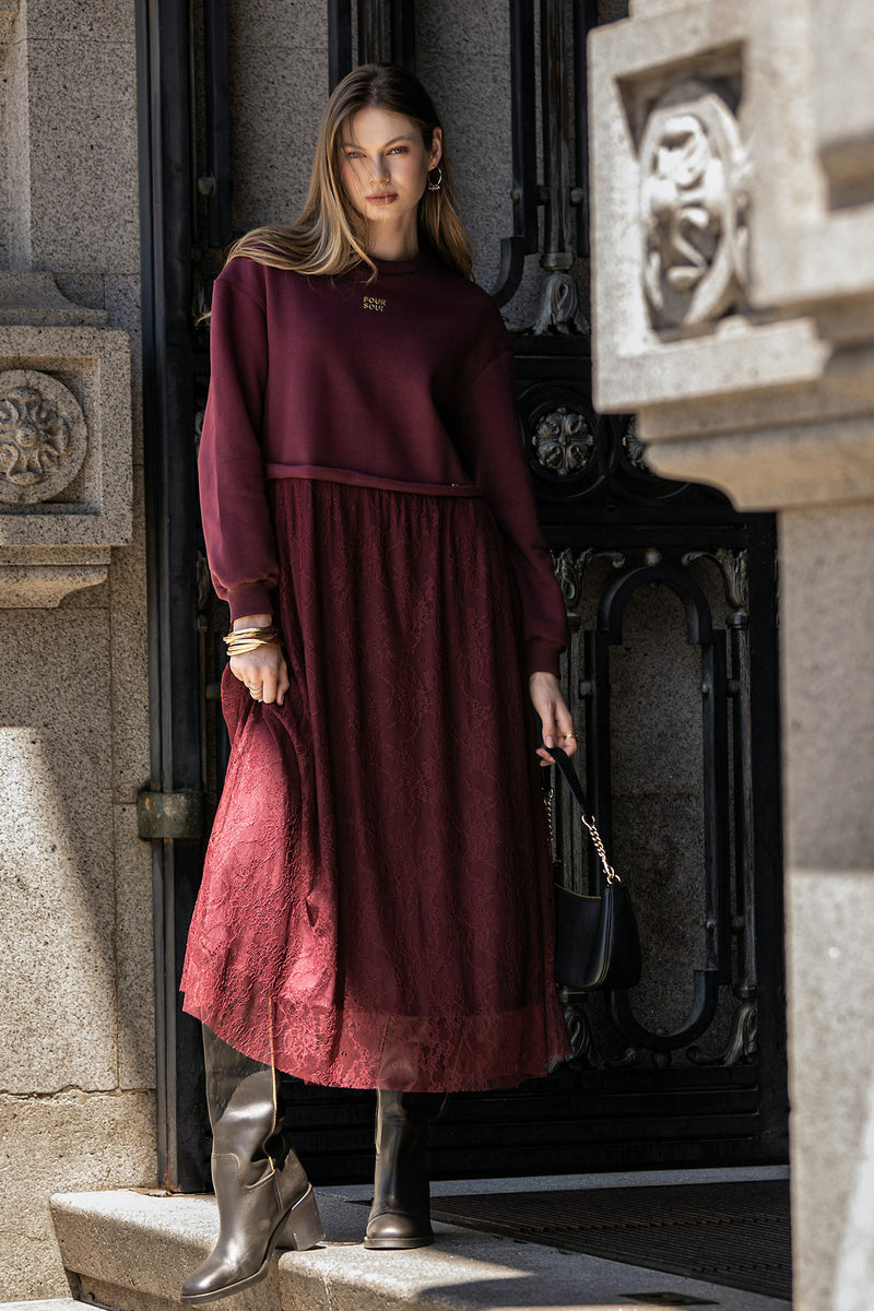 VESTIDO CURTO COM RENDA