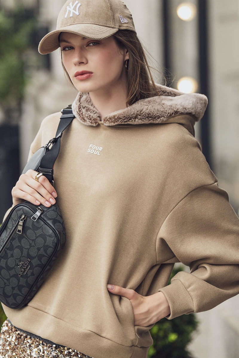 SWEAT MALHA COM CAPUZ