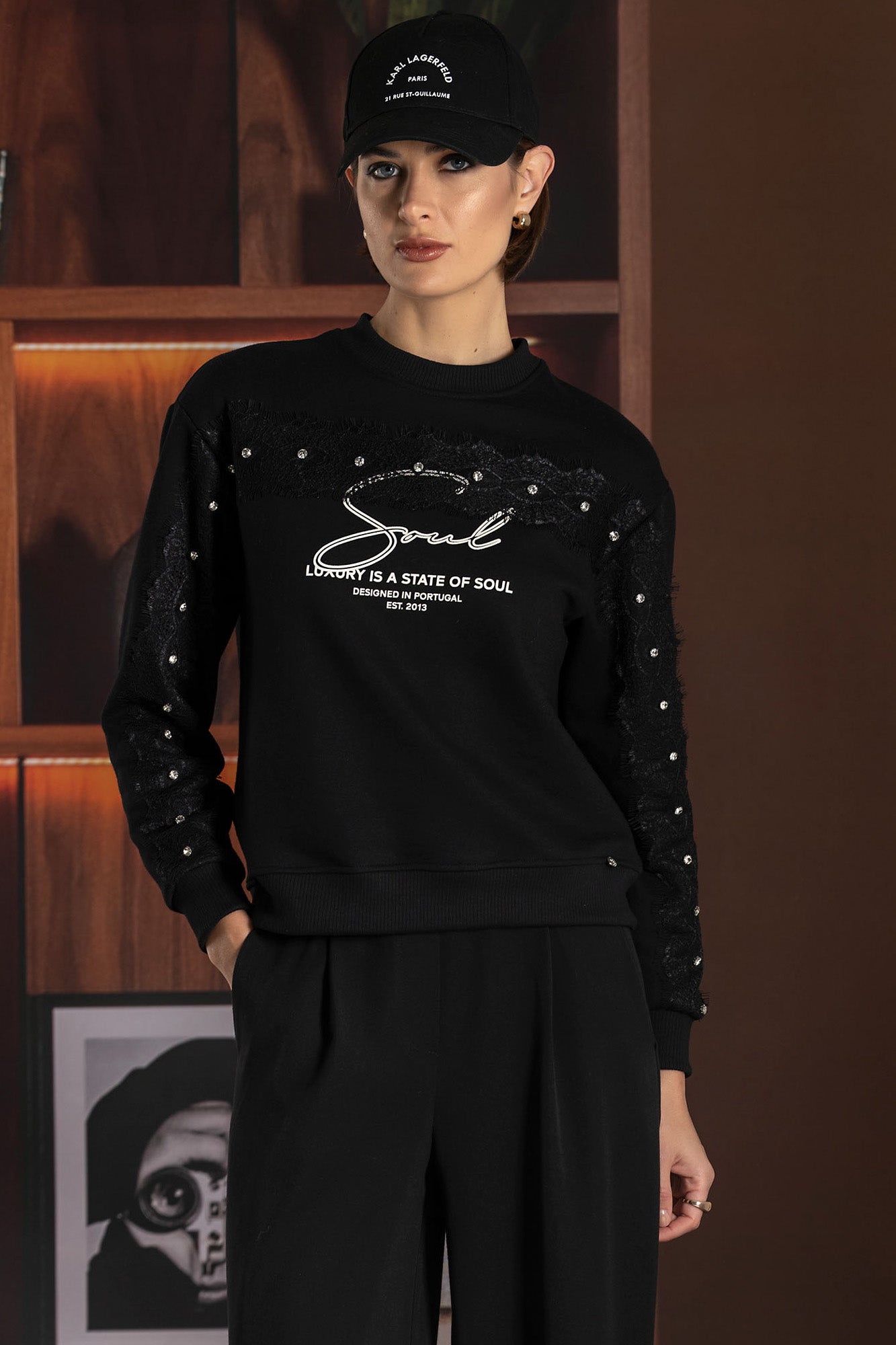 FS26210290 BLACK