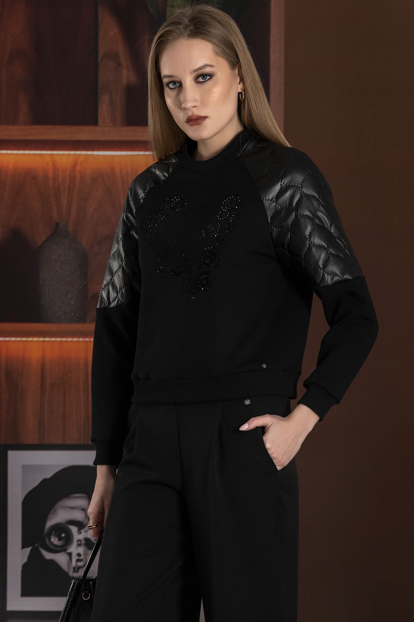 FS26210710 BLACK