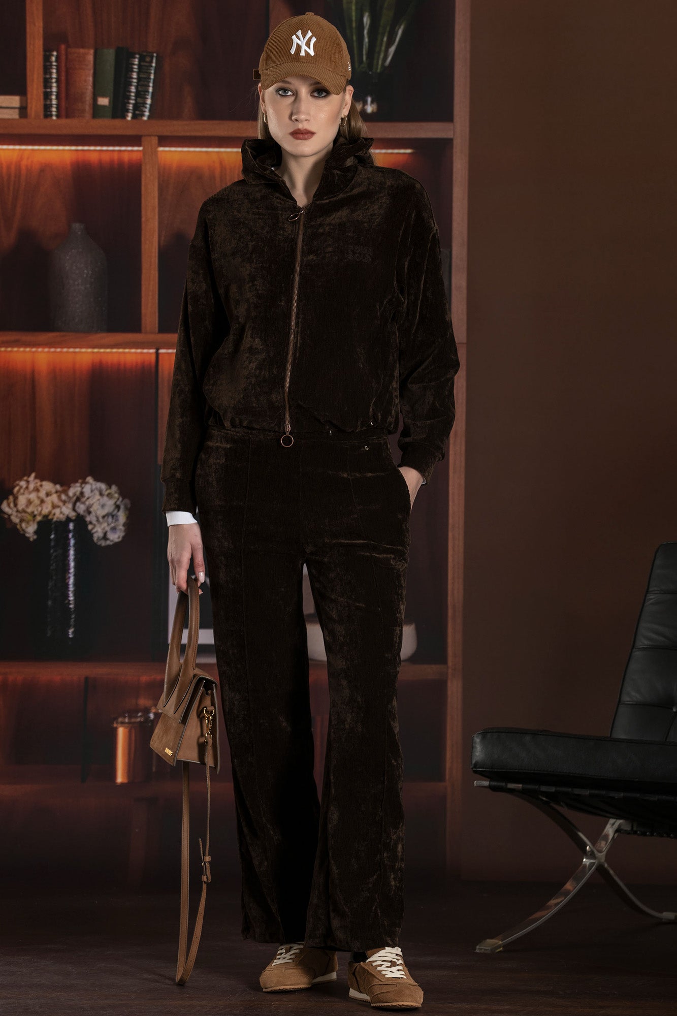 FS26230180 BROWN