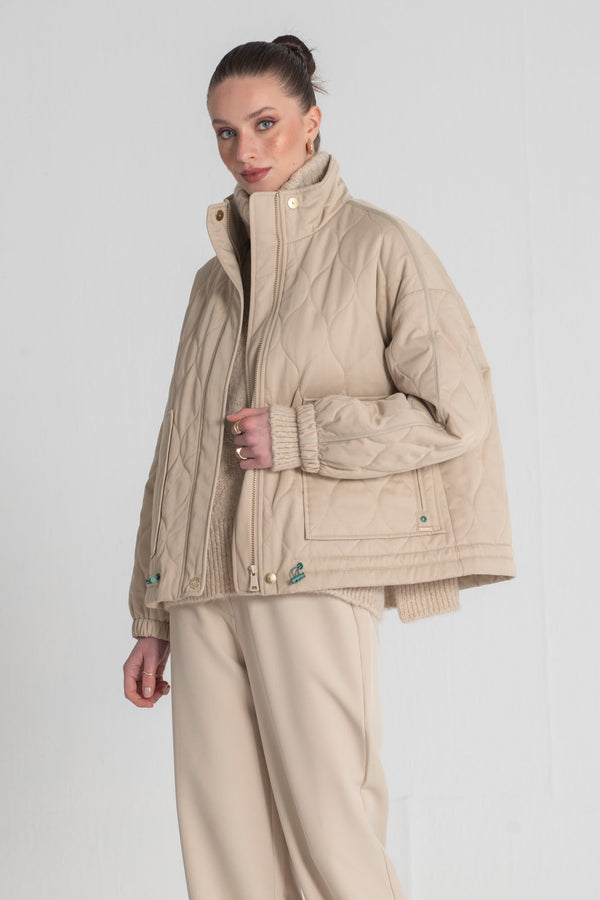 CASACO COM CONTRASTE