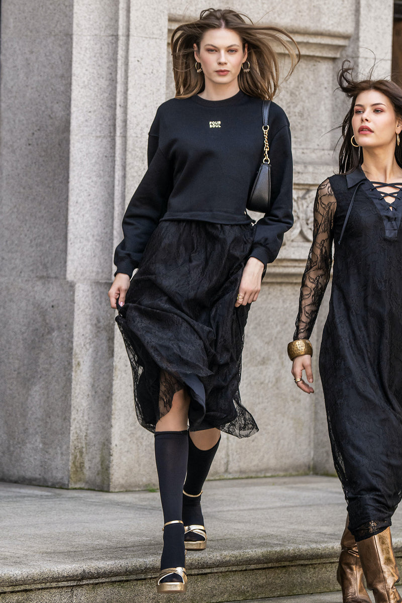 VESTIDO CURTO COM RENDA