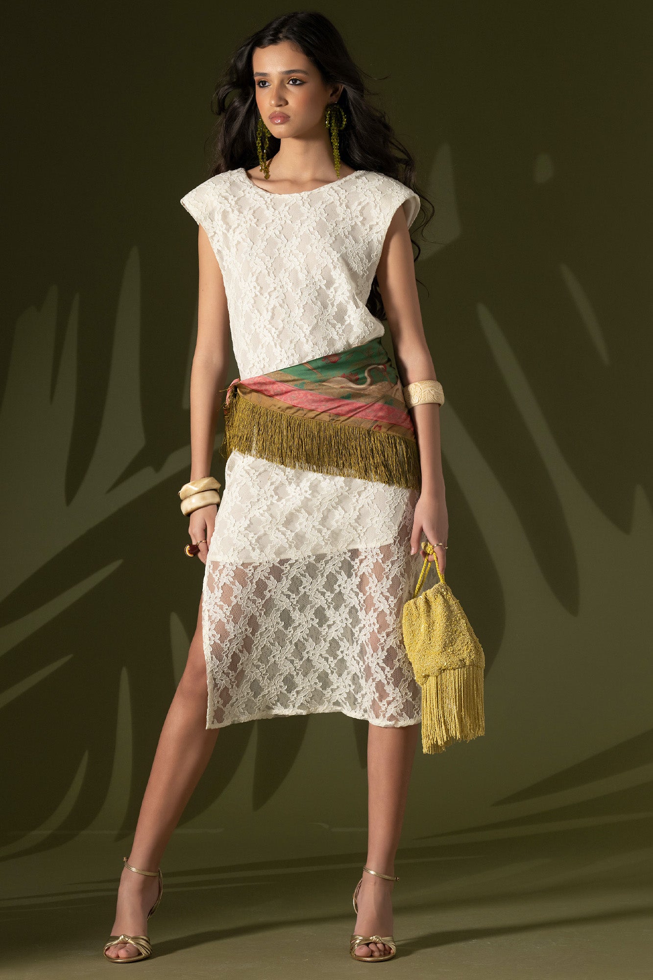 VESTIDO MIDI RENDA